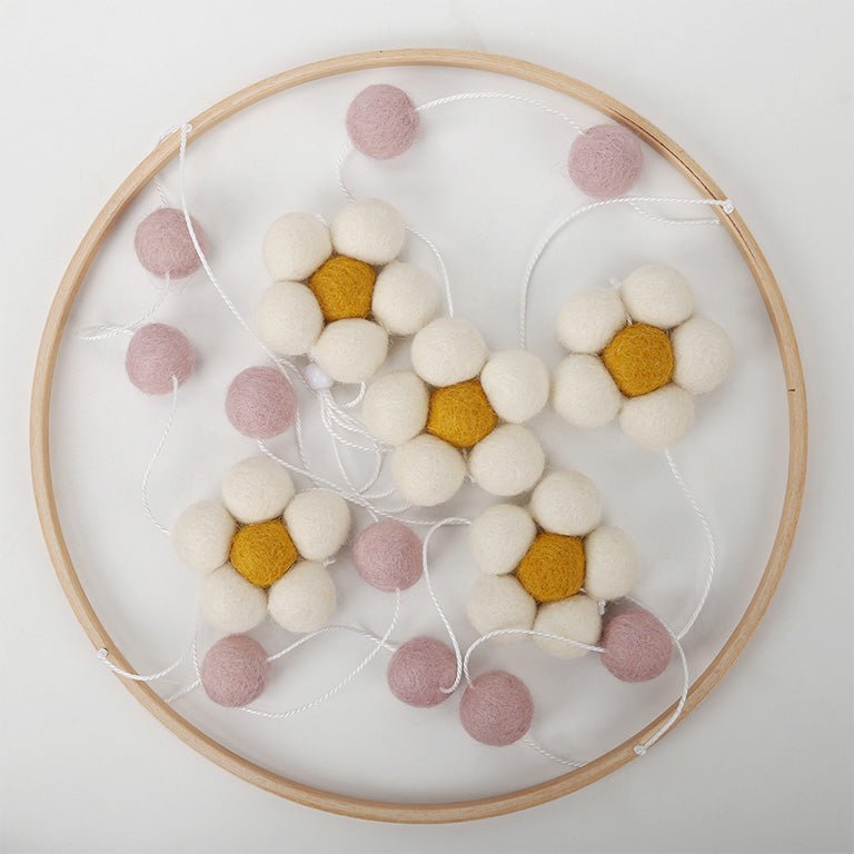 Daisy Felt Cot Mobiles | Girl - Smitten Bub Co.