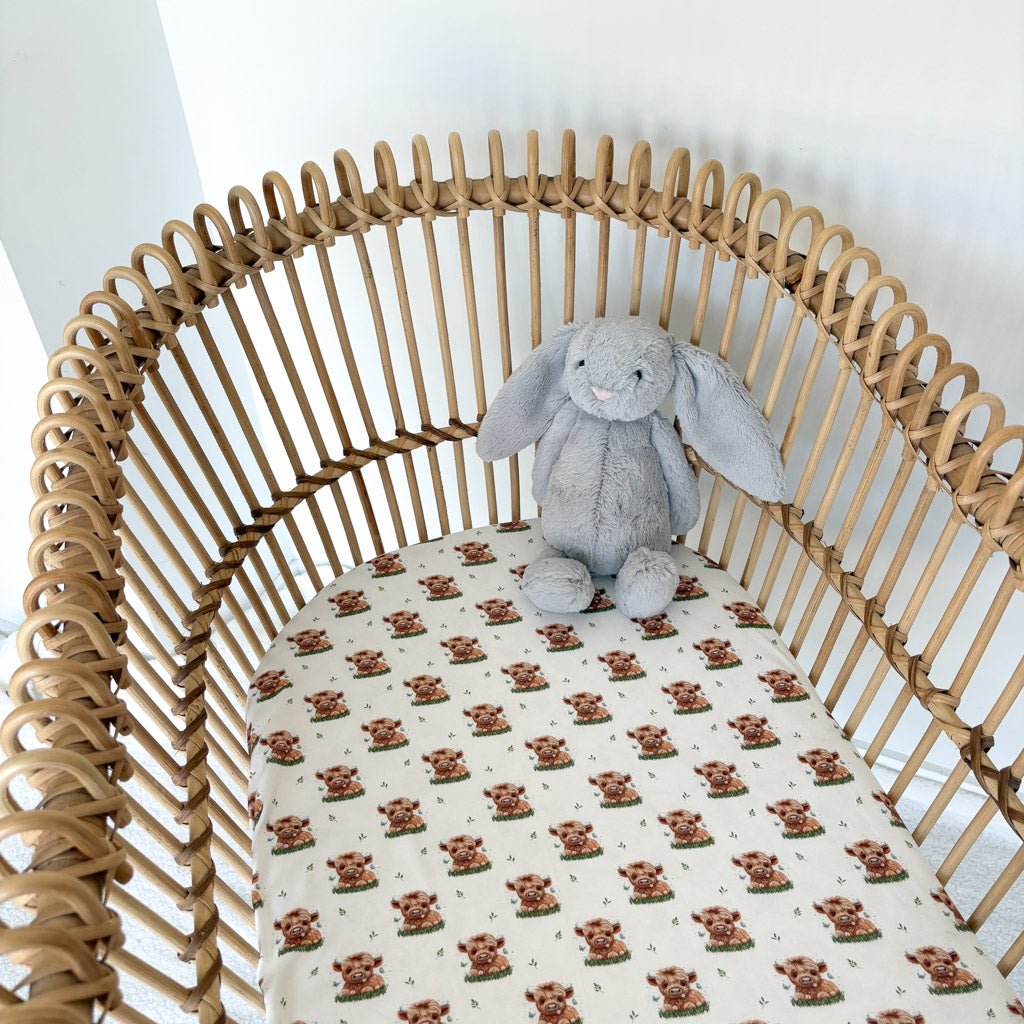 HIGHLAND COW | Bassinet Sheet / Change Mat Cover - Smitten Bub Co.