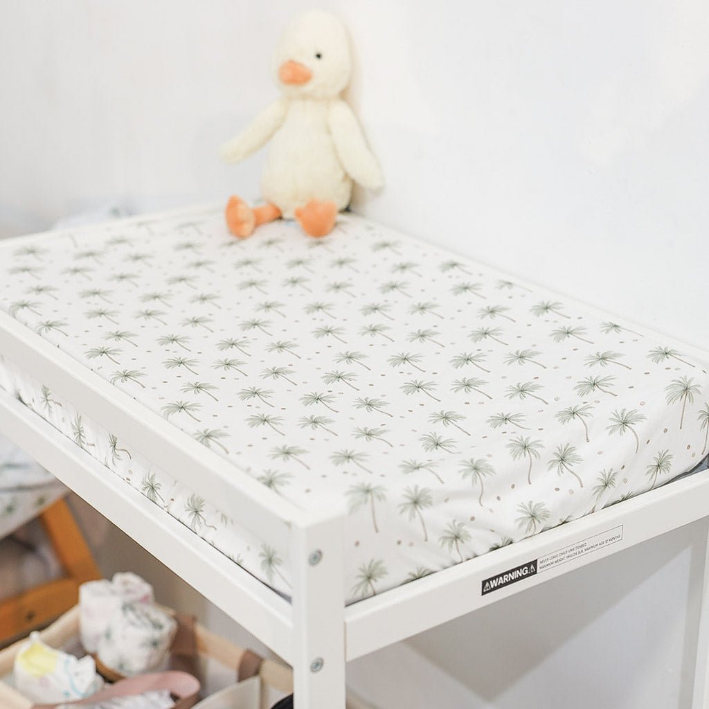 PALMS & COCONUTS | Bassinet Sheet / Change Mat Cover - Smitten Bub Co.